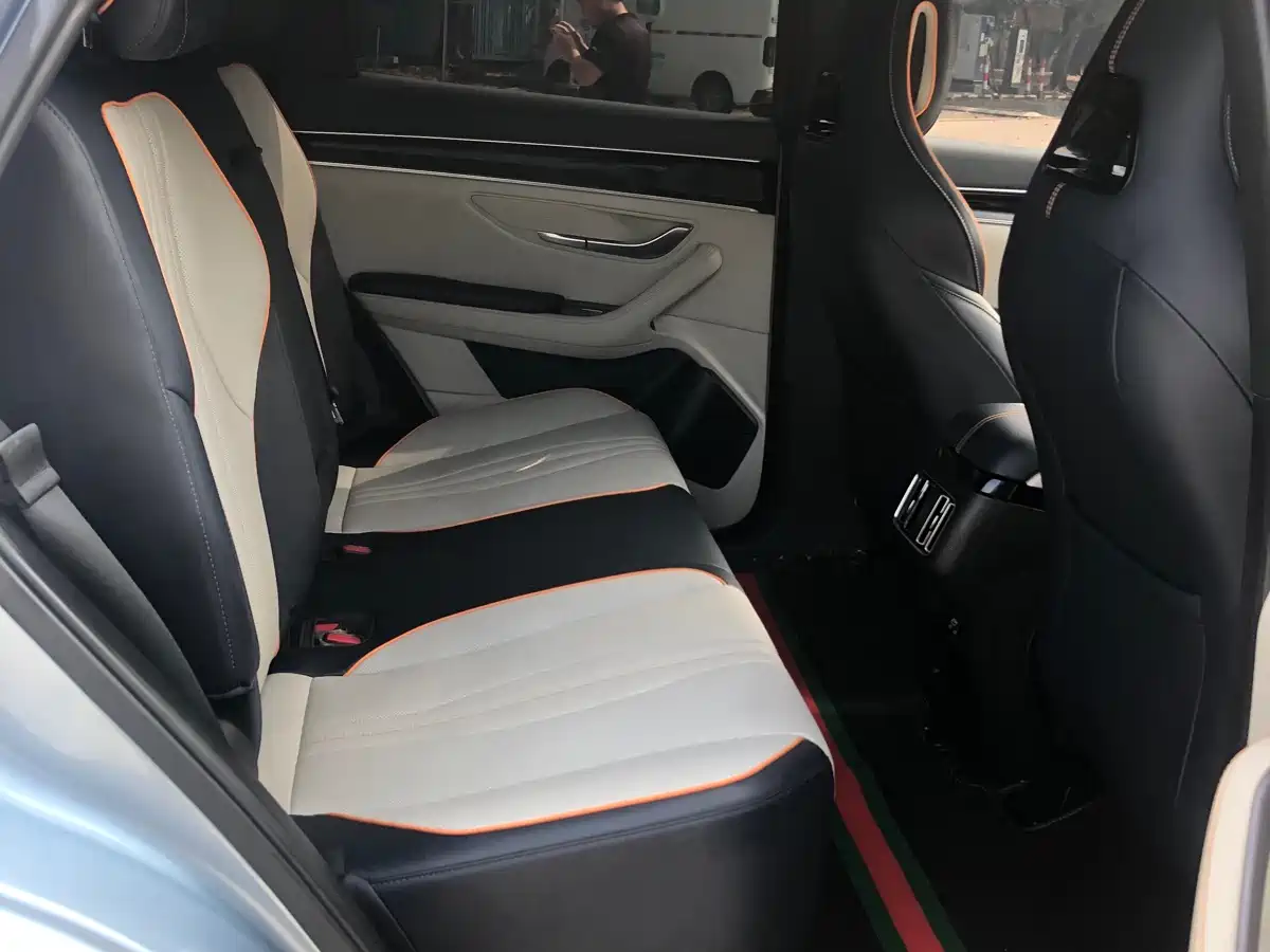 BYD Song PLUS PHEV 2023 Champion Edition DM-i 110KM Flagship фото 12