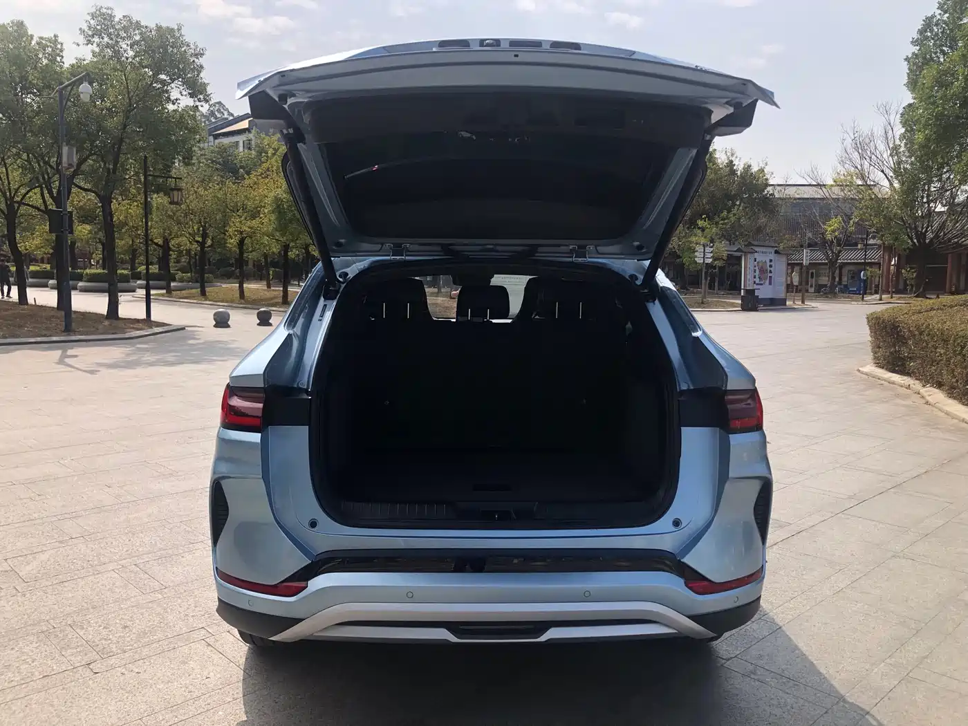 BYD Song PLUS PHEV 2023 Champion Edition DM-i 110KM Flagship фото 11