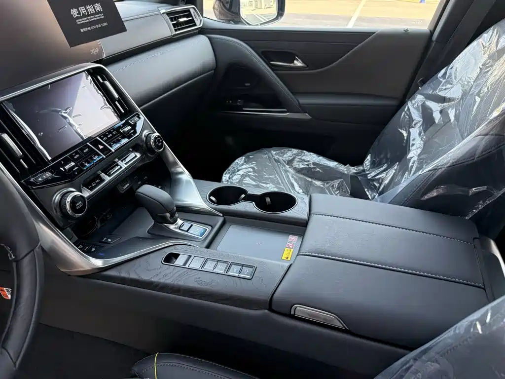 Lexus LX 2026 2025 700h OVERTRAIL Frontier Edition