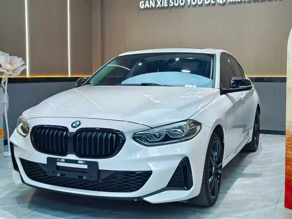 BMW 1 Series 2021 120i M Sport