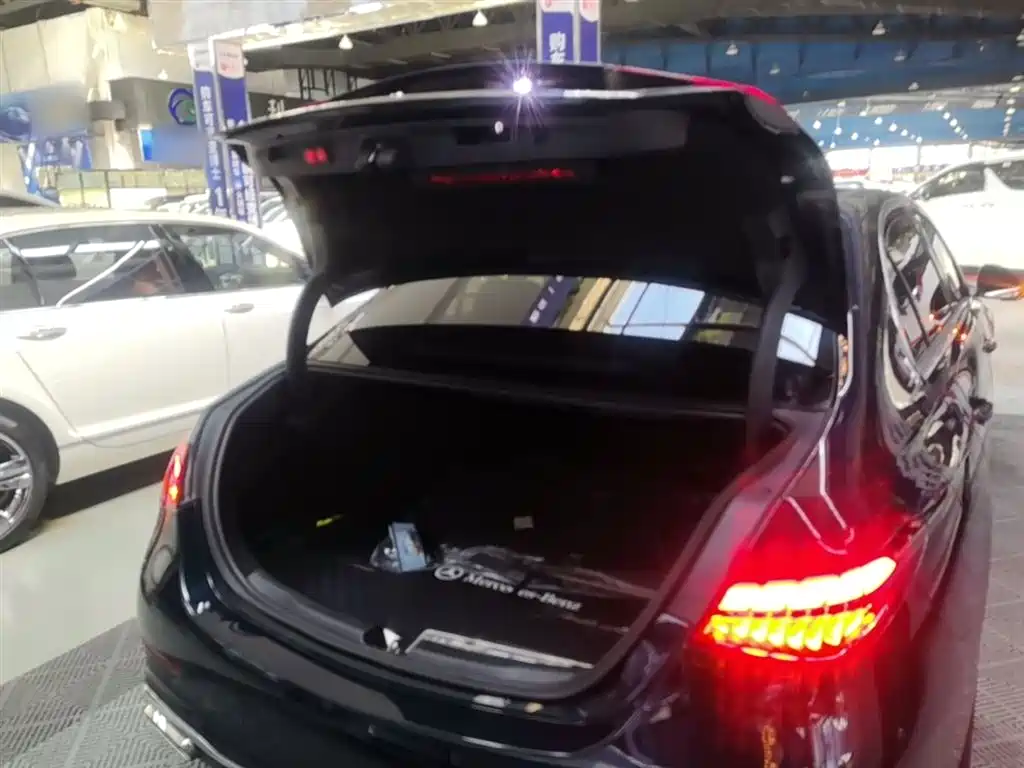 Mercedes-Benz C-Class 2024 C 260 L Sport фото 15