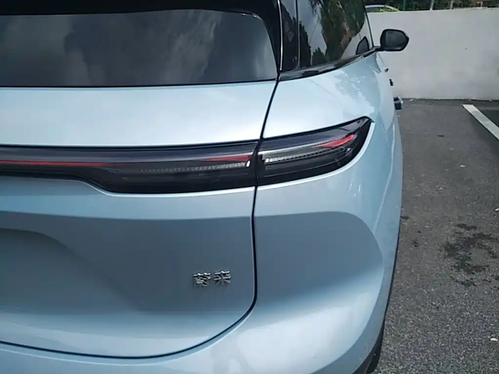 Фото 8 - NIO ES6