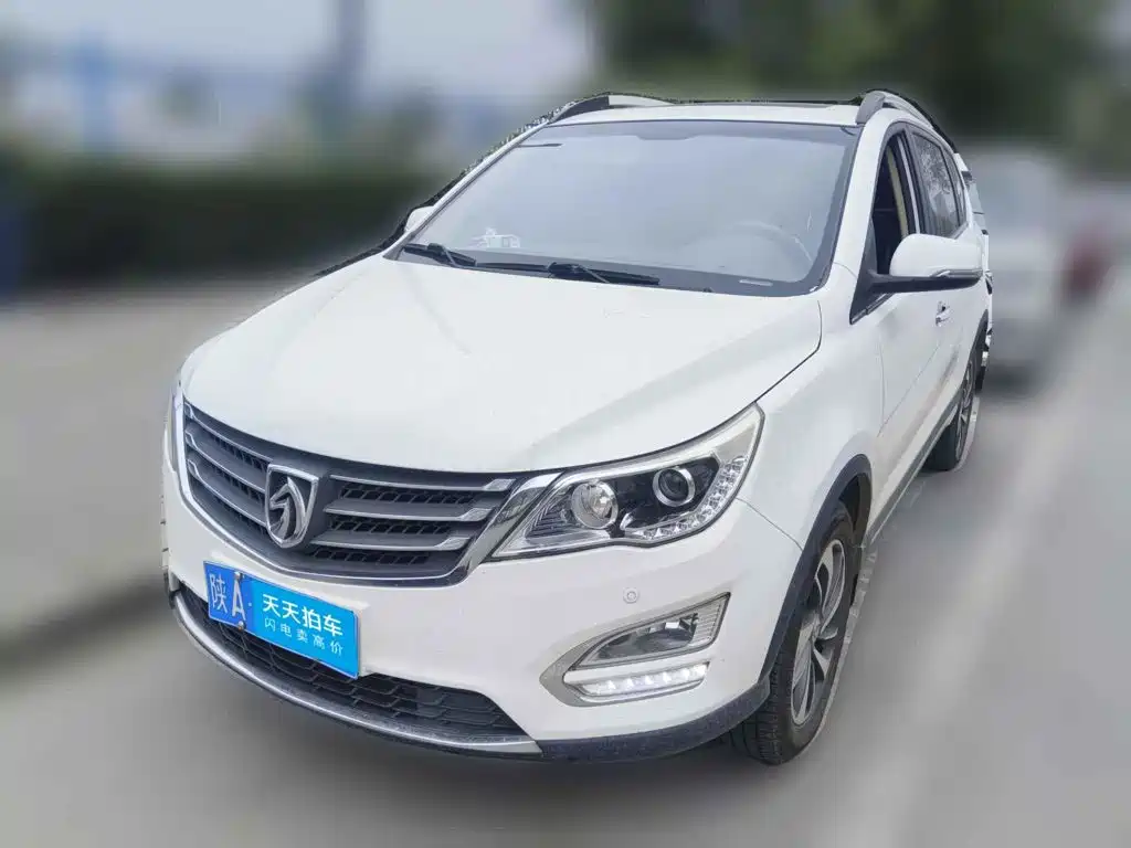 Фото 1 - Baojun 560