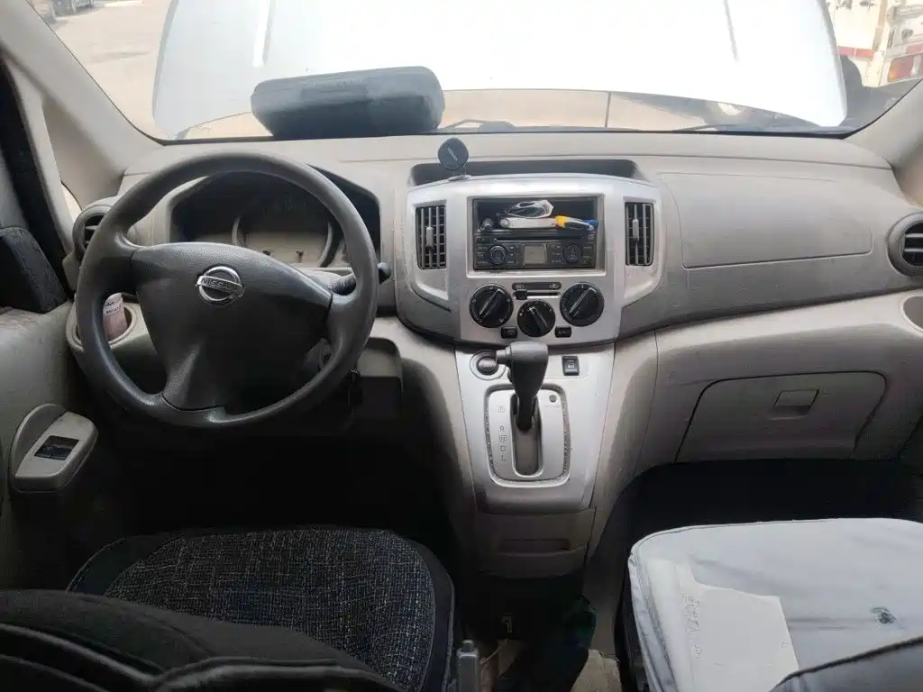 Nissan NV200 2014 2014 1.6L CVT Luxury (China IV)