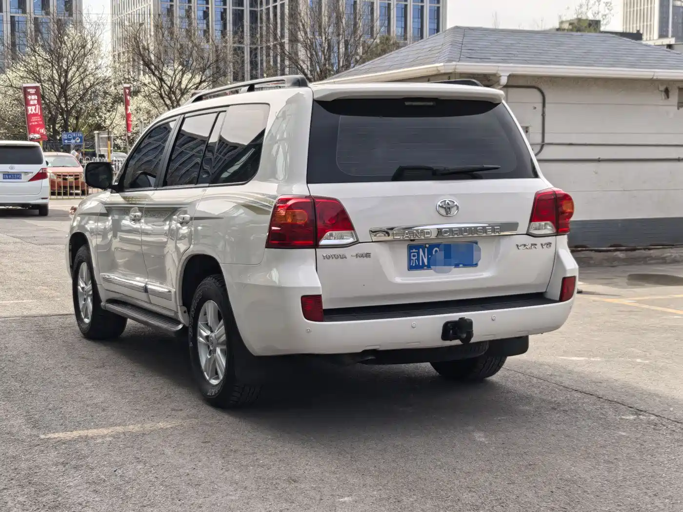Toyota Land Cruiser 2012 4.6L Automatic VX-R фото 4