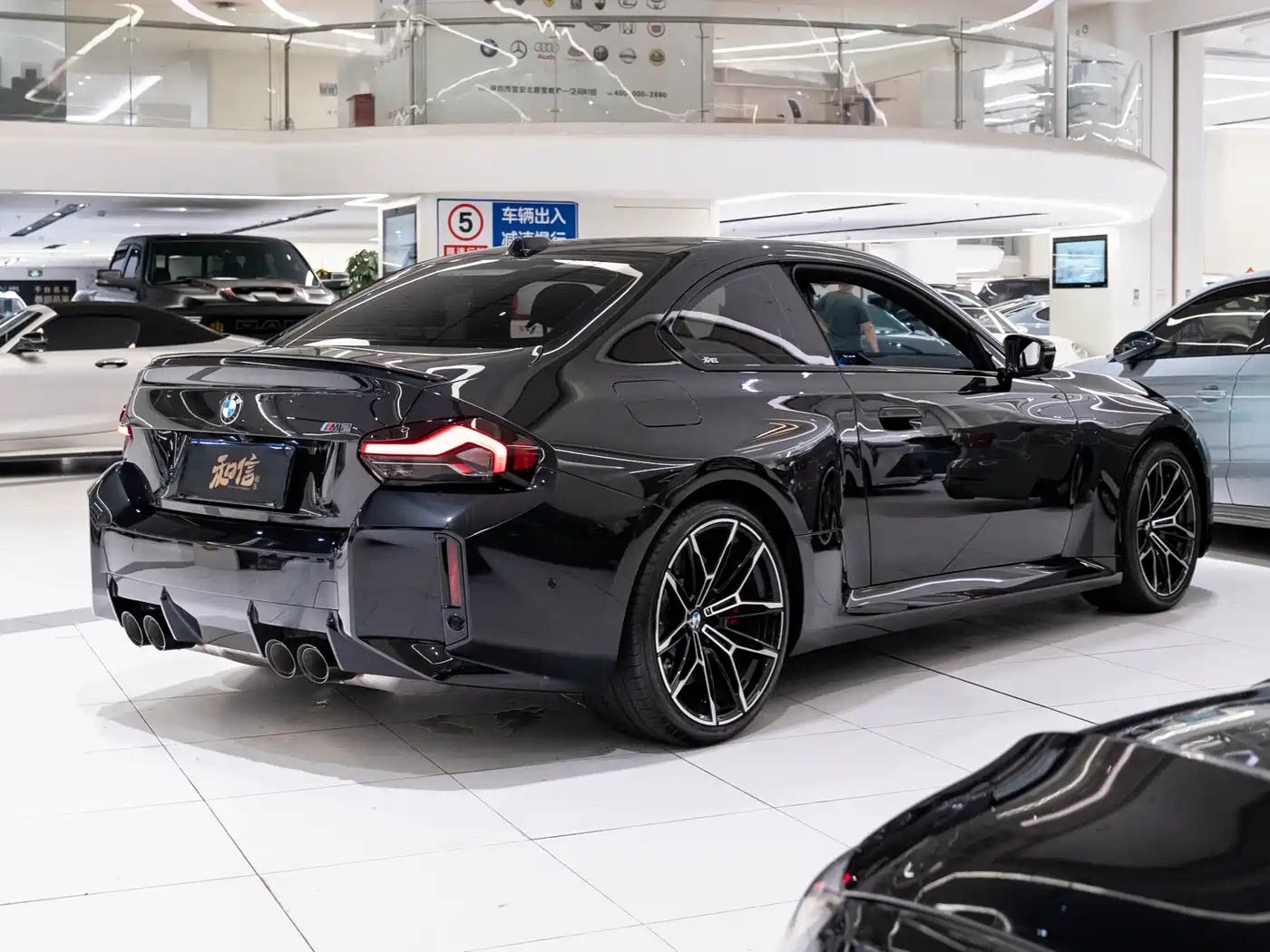 BMW M2 2024 M2 фото 6