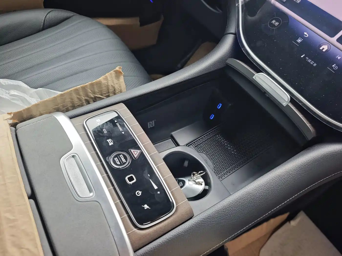 Mercedes-Benz EQS SUV 2026 2025 Model 500 4MATIC