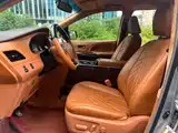 Photo 9 - Toyota Sienna