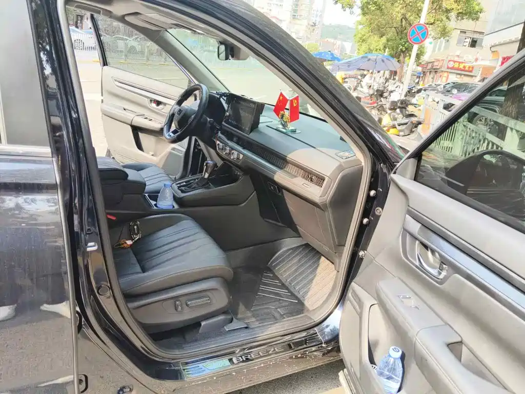 Honda Breeze 2025 2025 240TURBO FWD Luxury 5-Seater