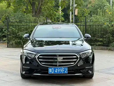 Mercedes-Benz E