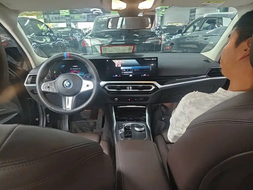 BMW i3 2022 2022 eDrive 35 L