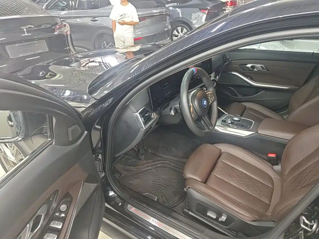 Photo 16 - BMW i3