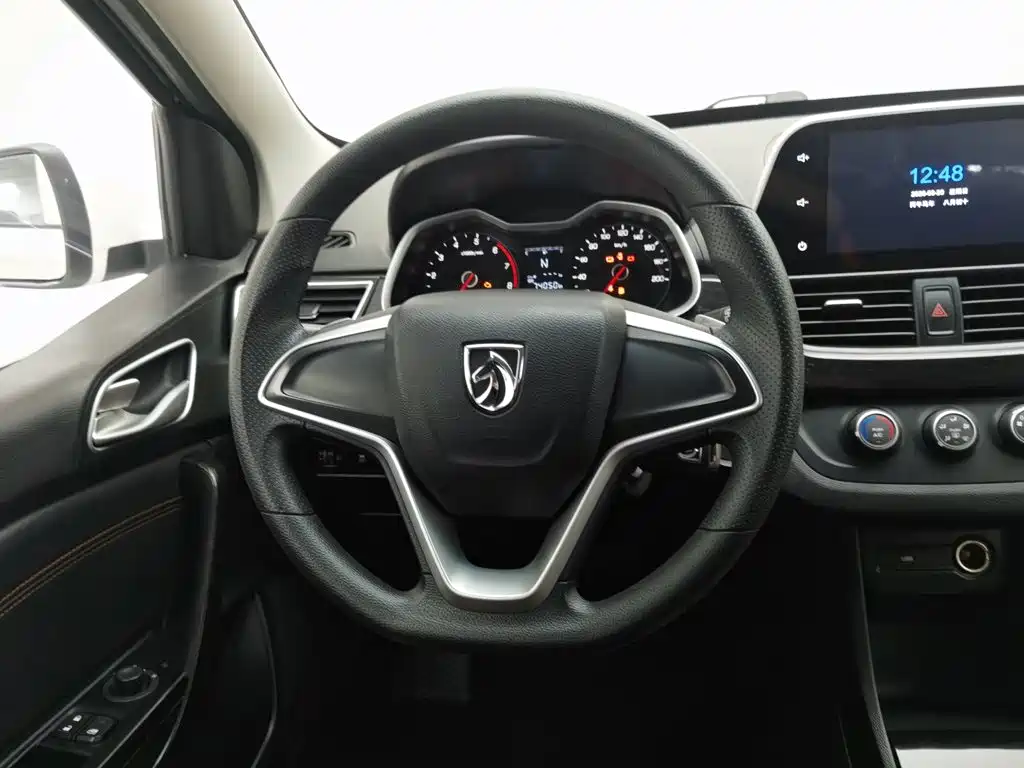 Baojun 310 2017 2017 1.5L Auto Fashion