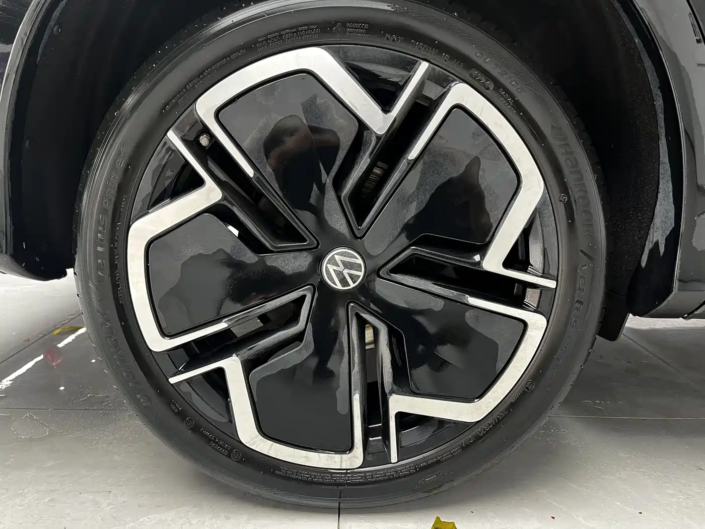 Volkswagen Tiguan L 2024 PRO 330TSI FWD R-Line Intelligent Premium Edition фото 7