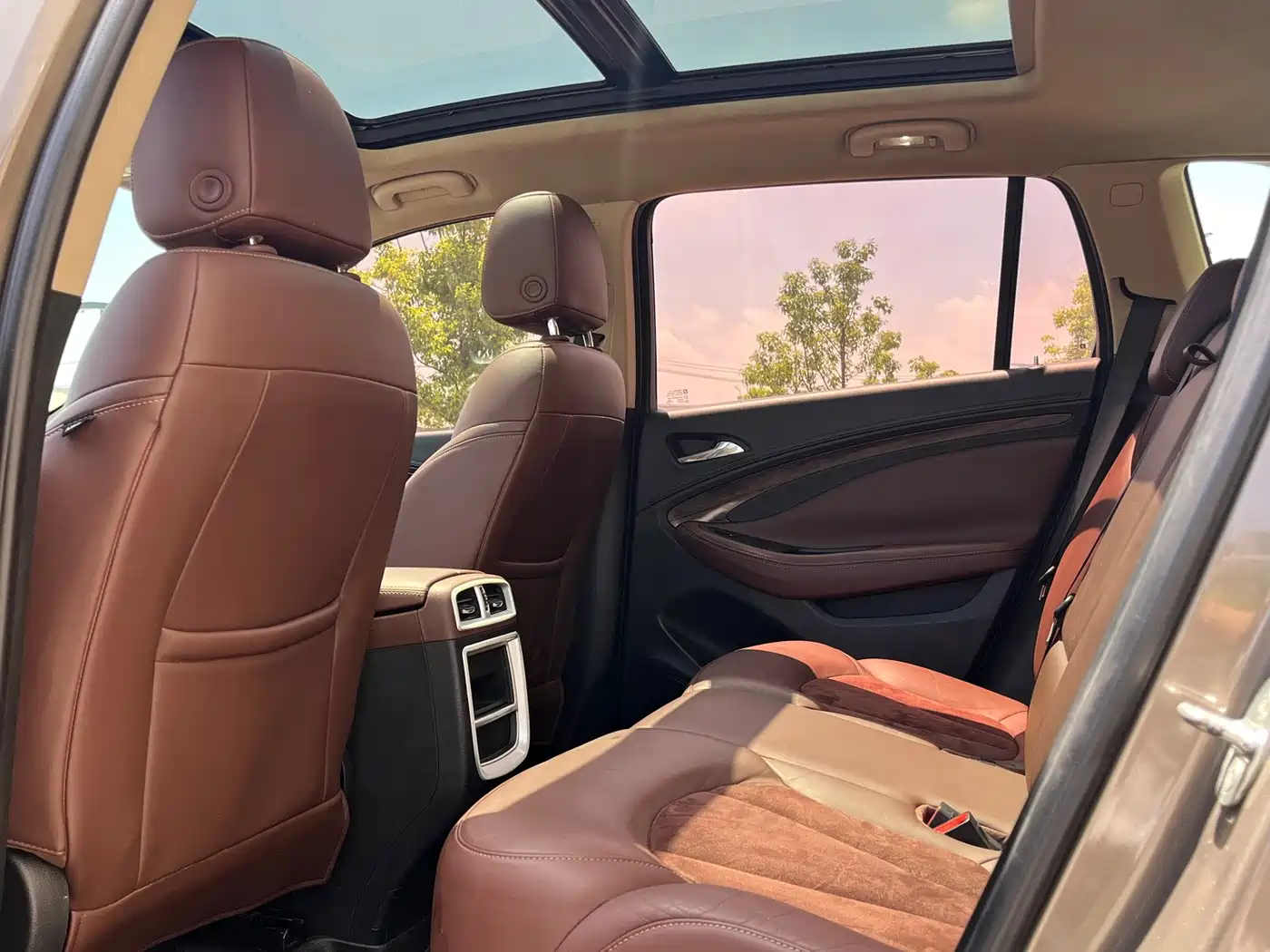 Фото 12 - Buick Envision Plus