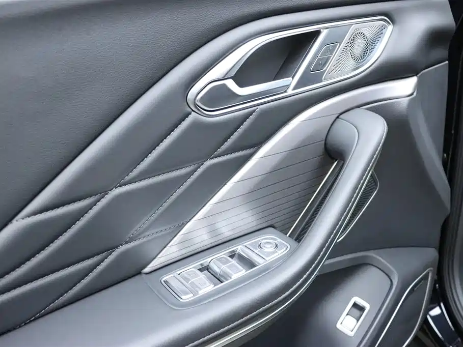 Hongqi HONGQI HS7 PHEV