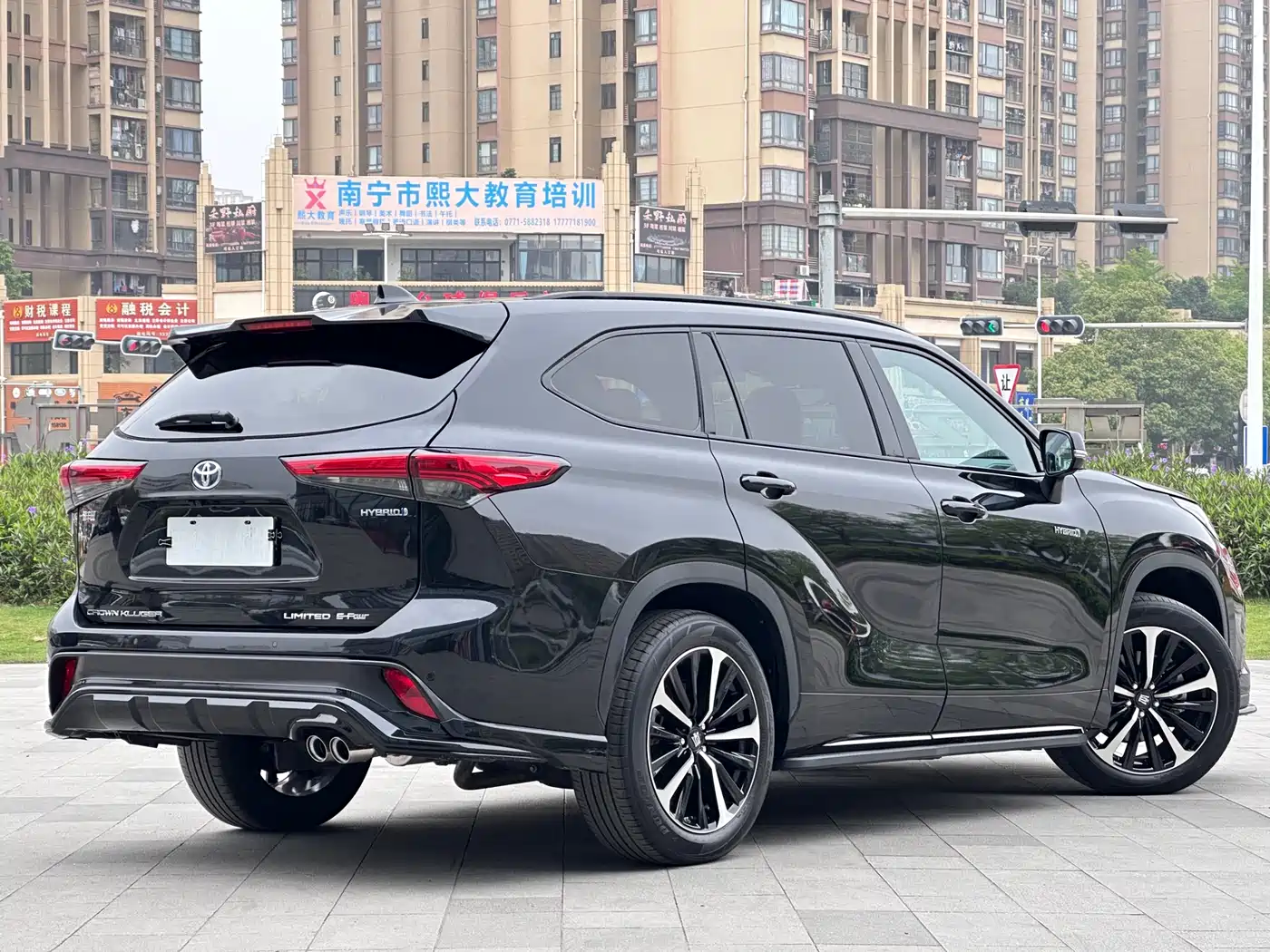 Toyota Crown Kluger 2021 2.5L HEV AWD Flagship Edition фото 5