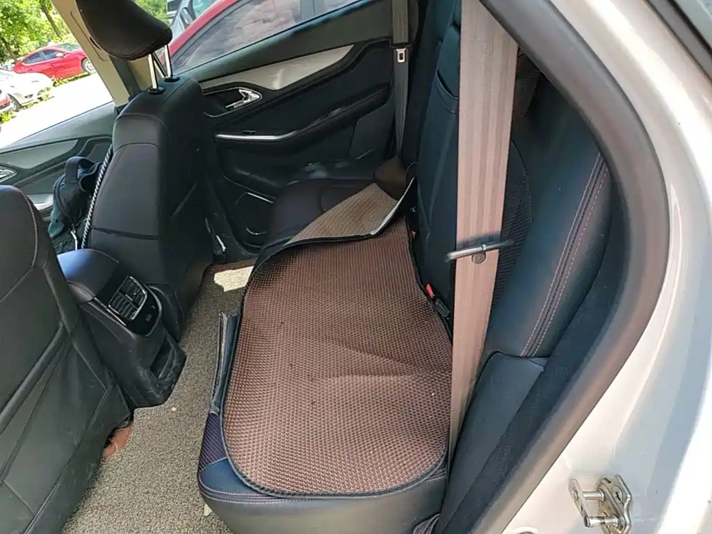Baojun 560 2018 2016 1.8L iAMT Luxury