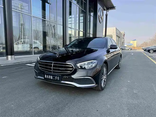 Mercedes-Benz E-Class 2023