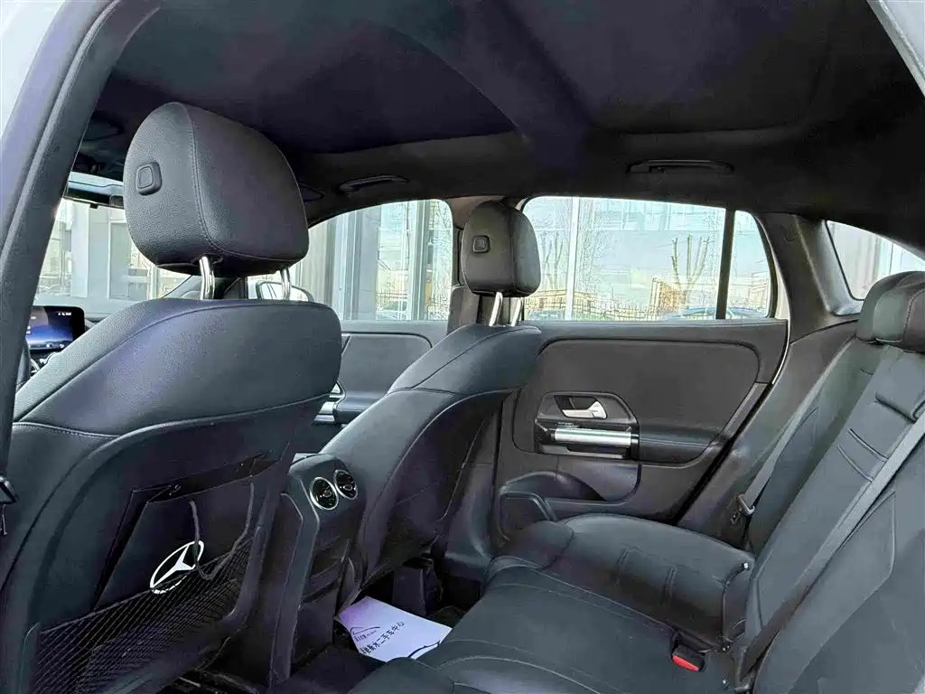 Mercedes-Benz GLA 2024 2024 GLA 220