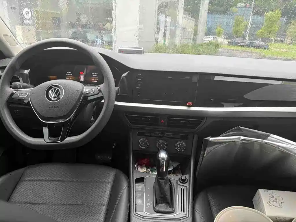 Фото 4 - Volkswagen Lavida