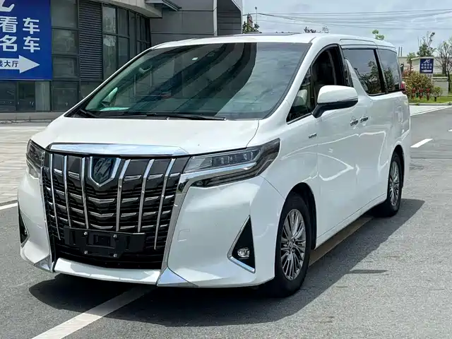 Toyota Alphard 2021