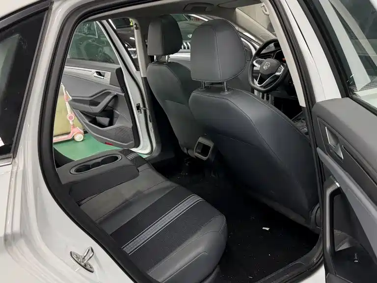 Volkswagen Sagitar, миниатюра 8