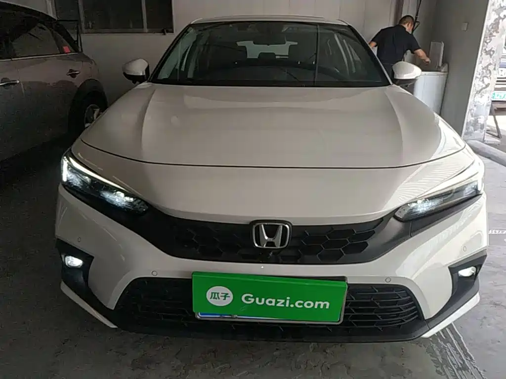 Photo 3 - Honda Civic