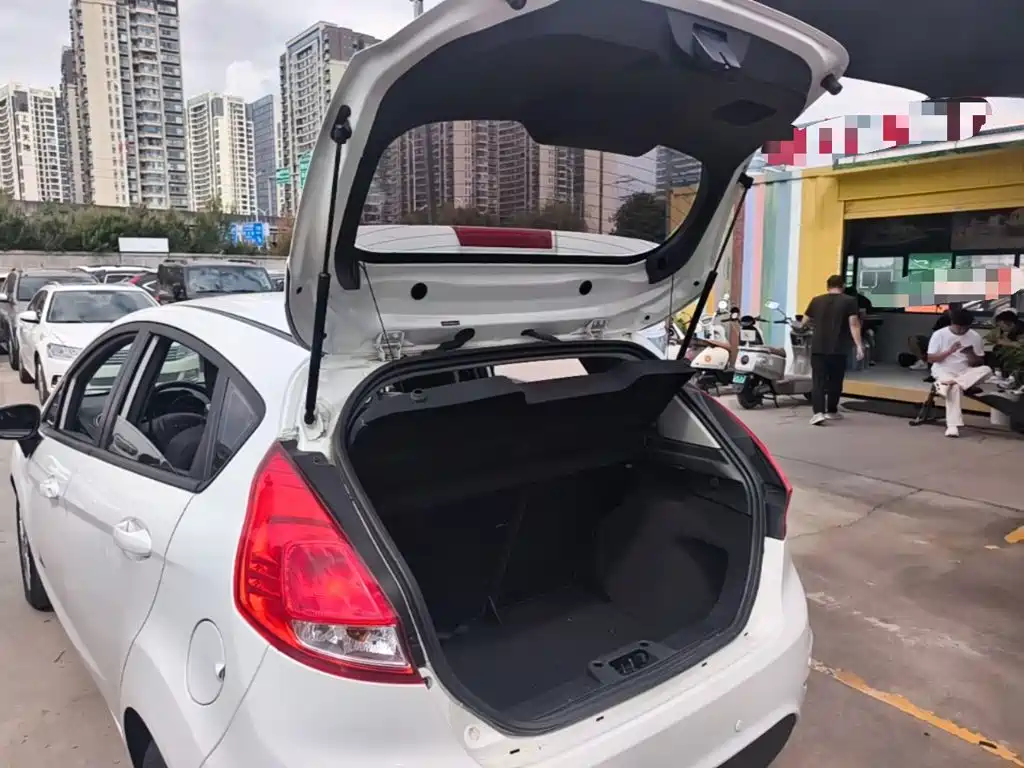 Ford Fiesta 2015 2013 Hatchback 1.5L Automatic Fashion