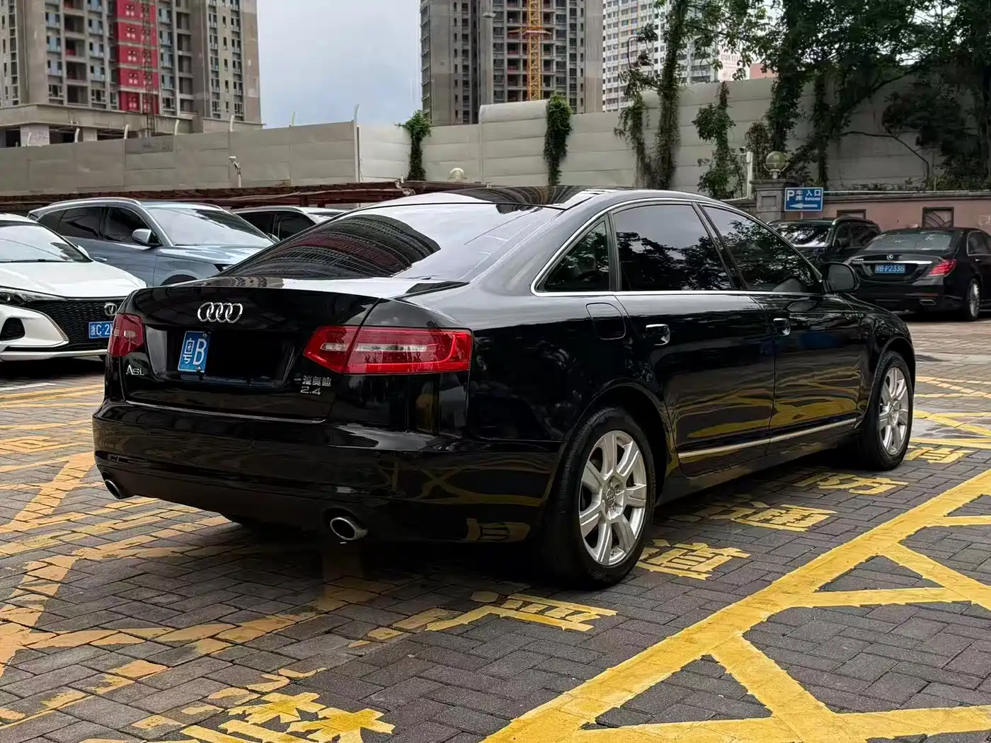 Audi A6L 2010 2.4L Luxury фото 11