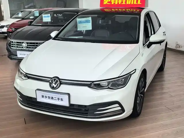 Volkswagen Golf 2021