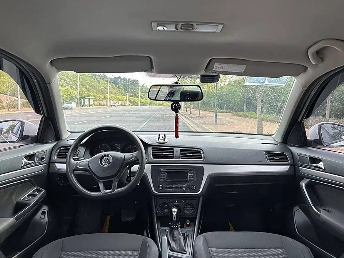 Volkswagen Lavida 2017 1.6L Automatic Trend Edition фото 8