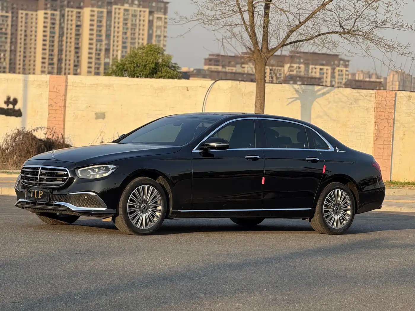 Mercedes-Benz E-Class 2023 E 300 L Fashion фото 10