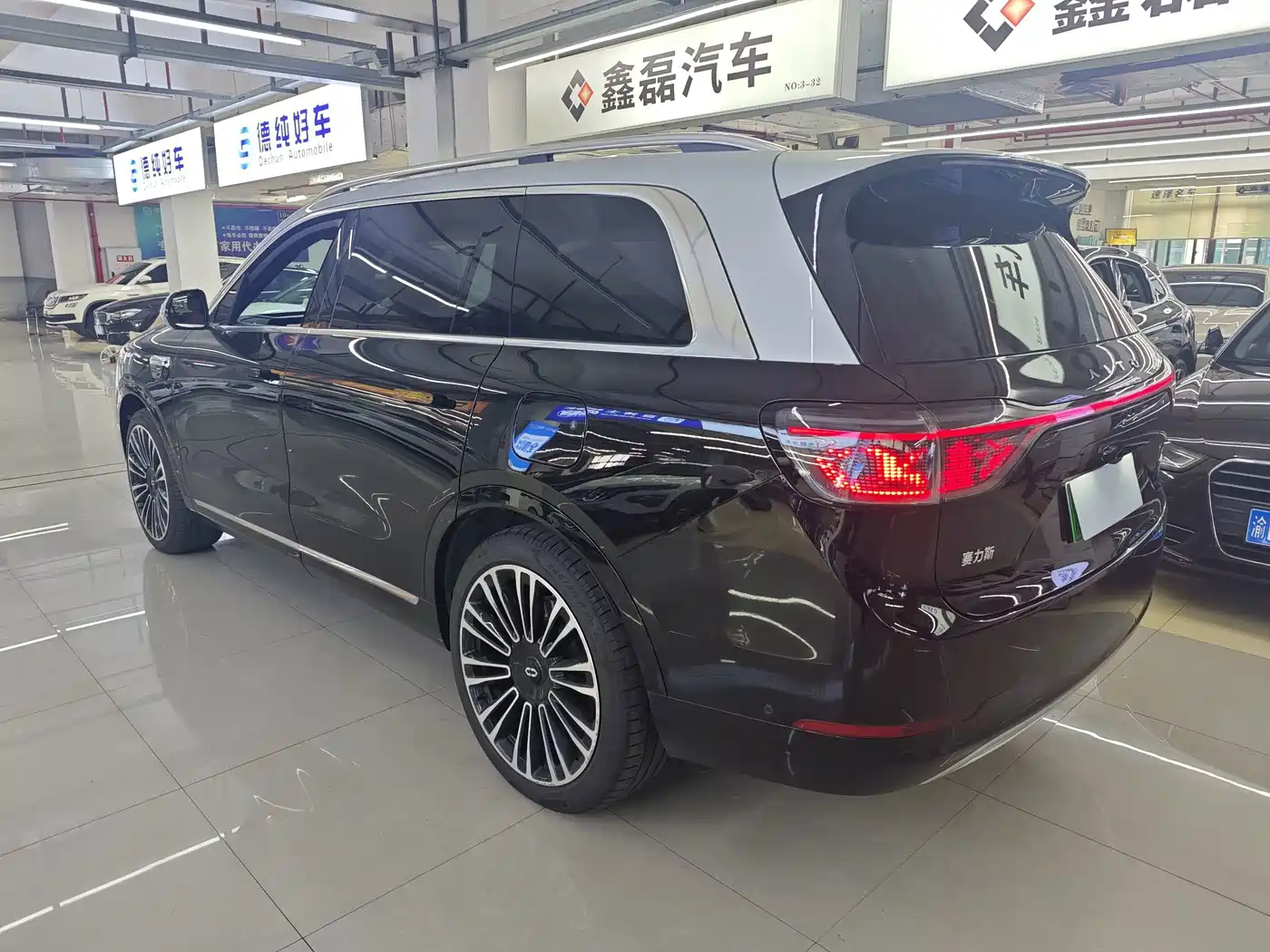 Aito M9 2024 2024 Extended Range Ultra 42kWh 6-Seater