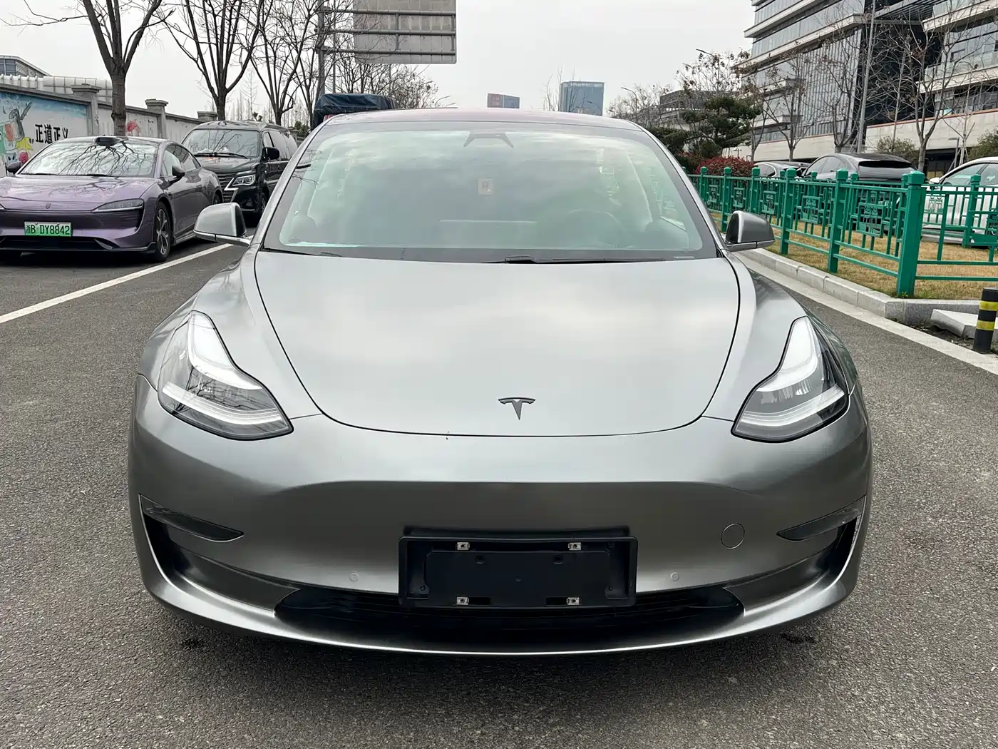 TESLA MODEL 3