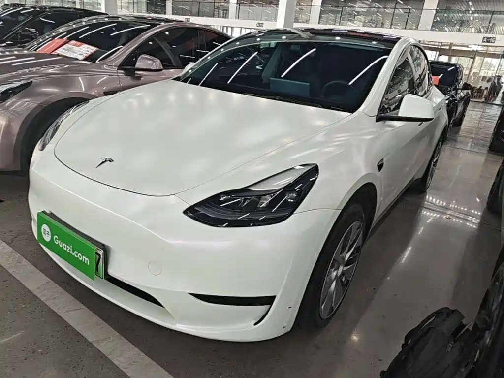 Tesla Model Y 2022