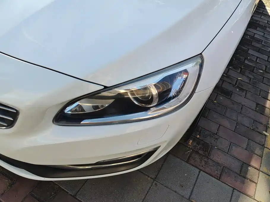 Volvo S60 Plug-in Hybrid 2015 2015 S60L E-Drive Hybrid T6 Intelligent Edition