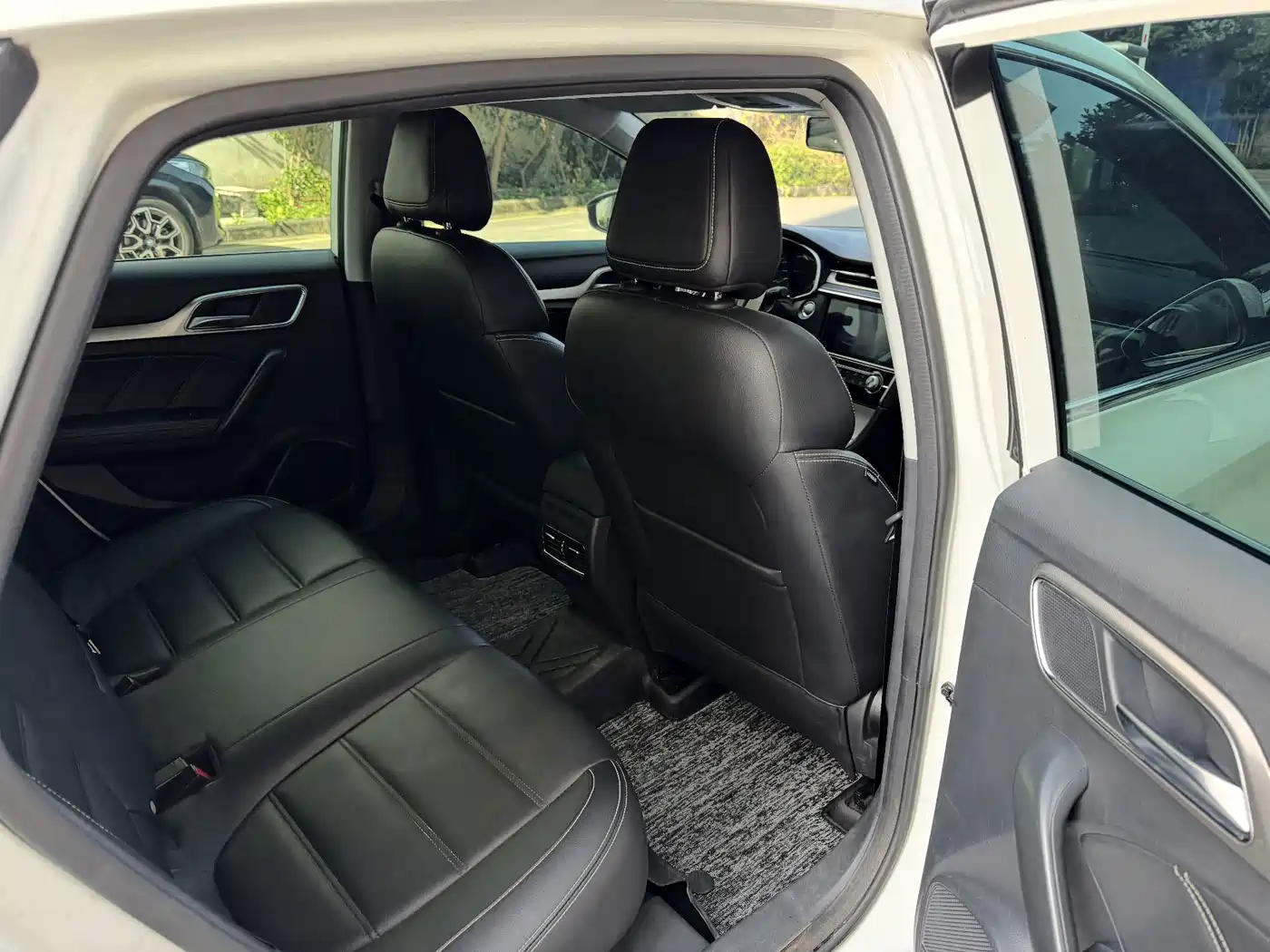 MG MG6 2018 2017 20T Automatic Luxury Smart Connect Version (China V)