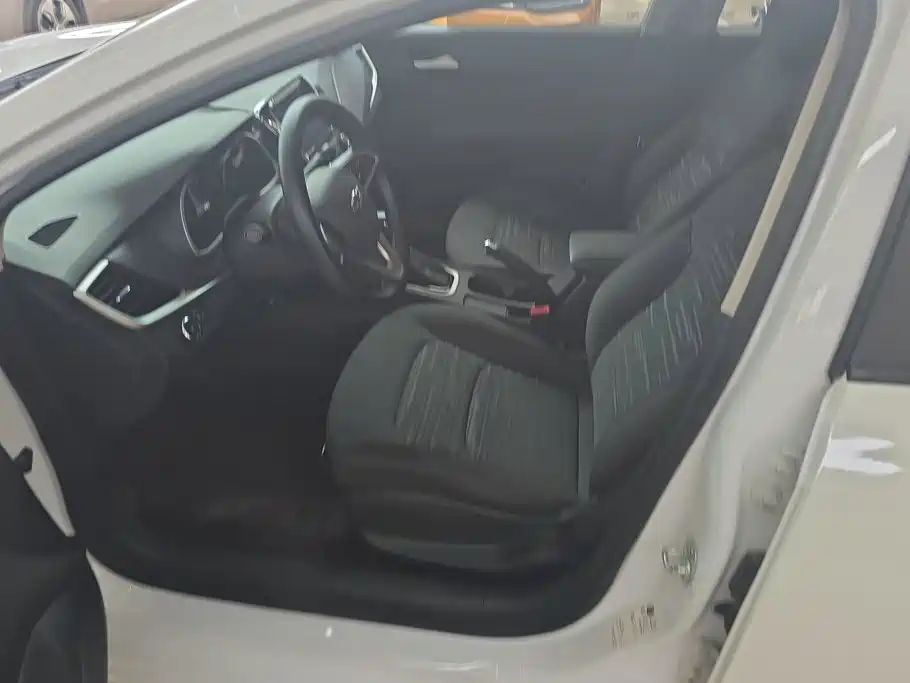 Chevrolet Monza 2019 2019 Redline 320T DCT Joy Edition China VI