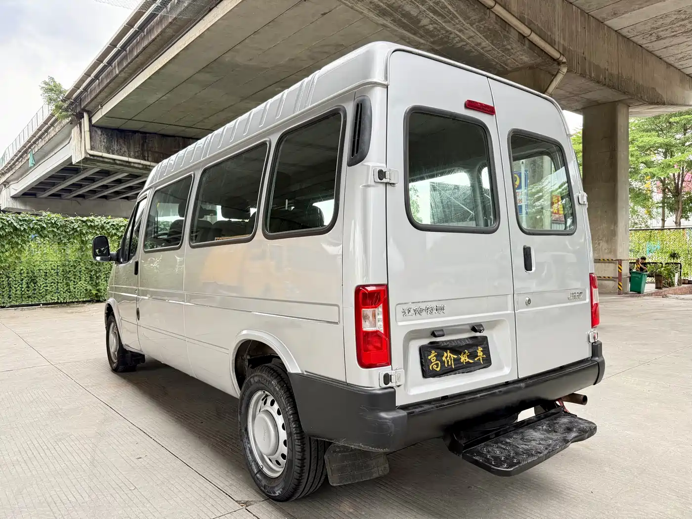 Jiangling Tesun 2022 2021 Model 2.8T Space King Taurus Edition Long Wheelbase Medium-High Roof Single Rear Tire-Step 6-Seater Diesel China VI JX493