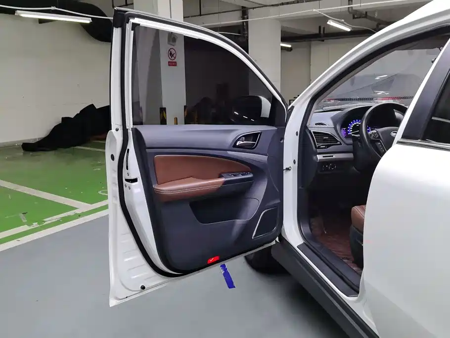 BYD S7 2016 2016 2.0T Automatic Premium Model