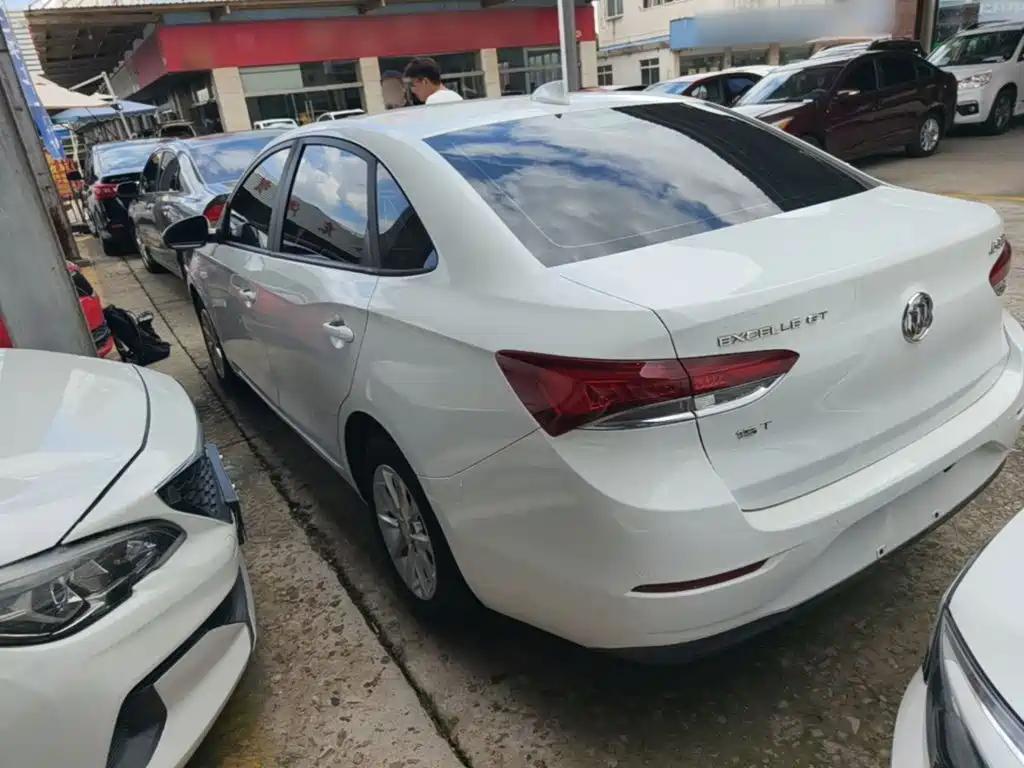 Фото 5 - Buick Excelle