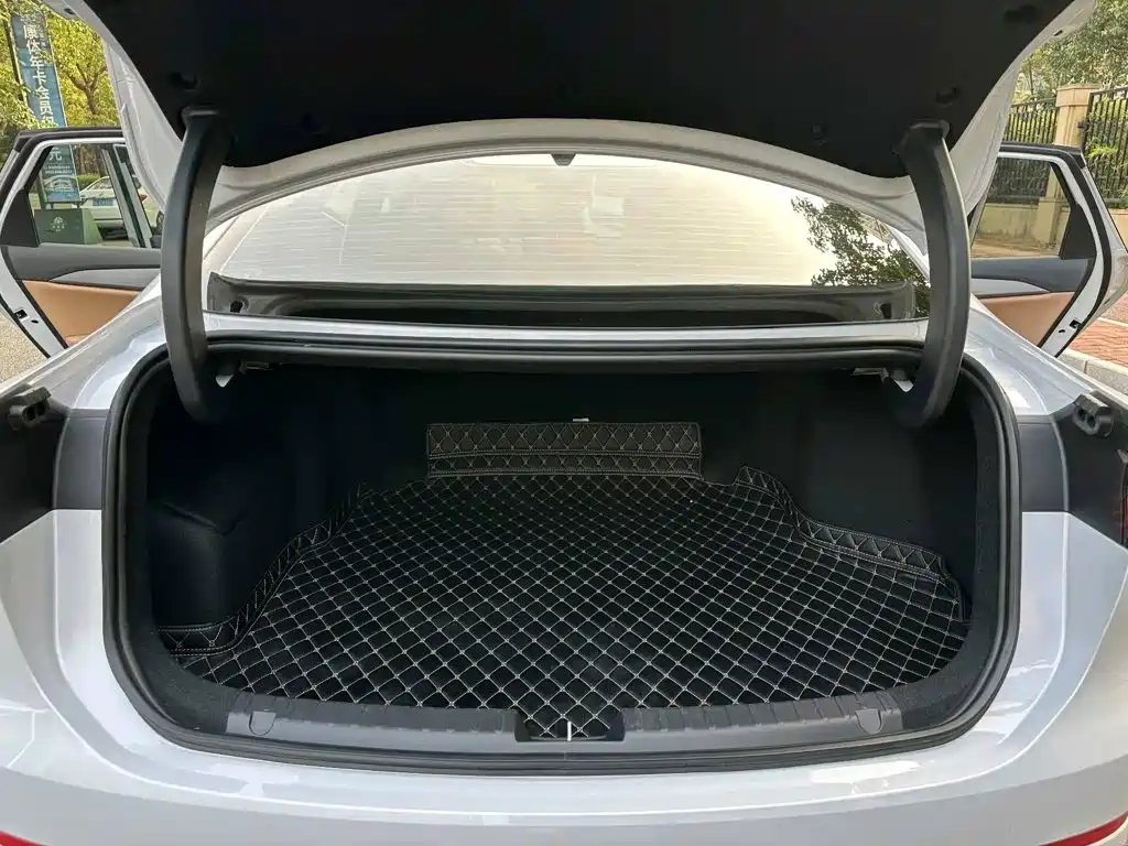 Geely Galaxy Galaxy A7 2025 2025 EM-i 150km Long Voyage Edition