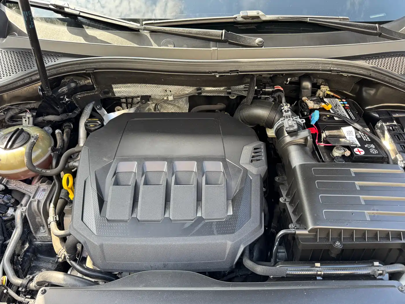 Volkswagen Tiguan L 2021 330TSI Automatic 2WD R-Line Premium фото 22