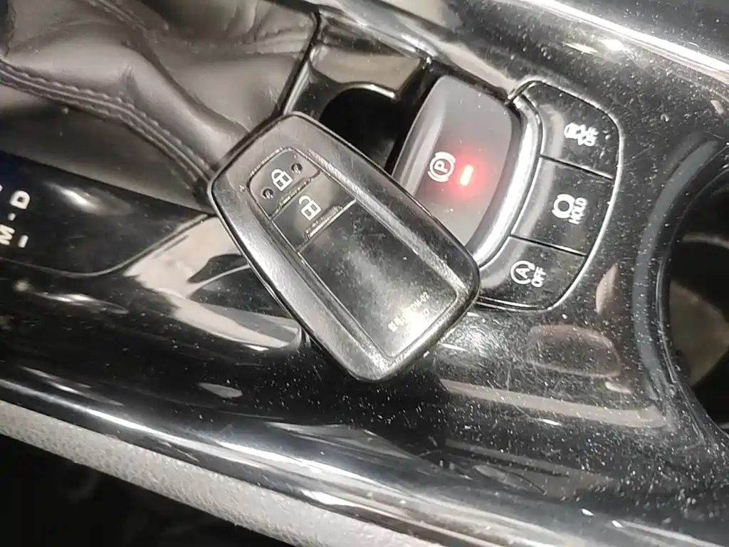 Toyota C-HR 2020 2020 Model 2.0L Leading