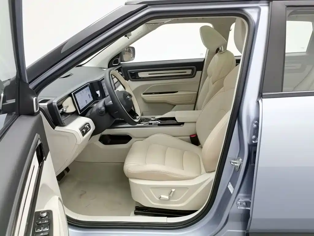 Фото 10 - Geely ICON