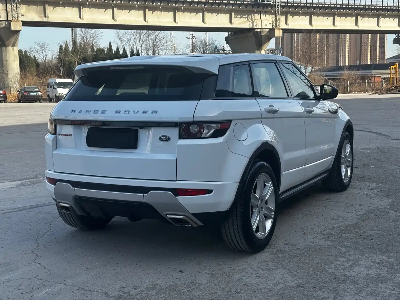 Land Rover Range Rover Evoque 2015 2.0T 5-Door Dynamic Edition фото 6
