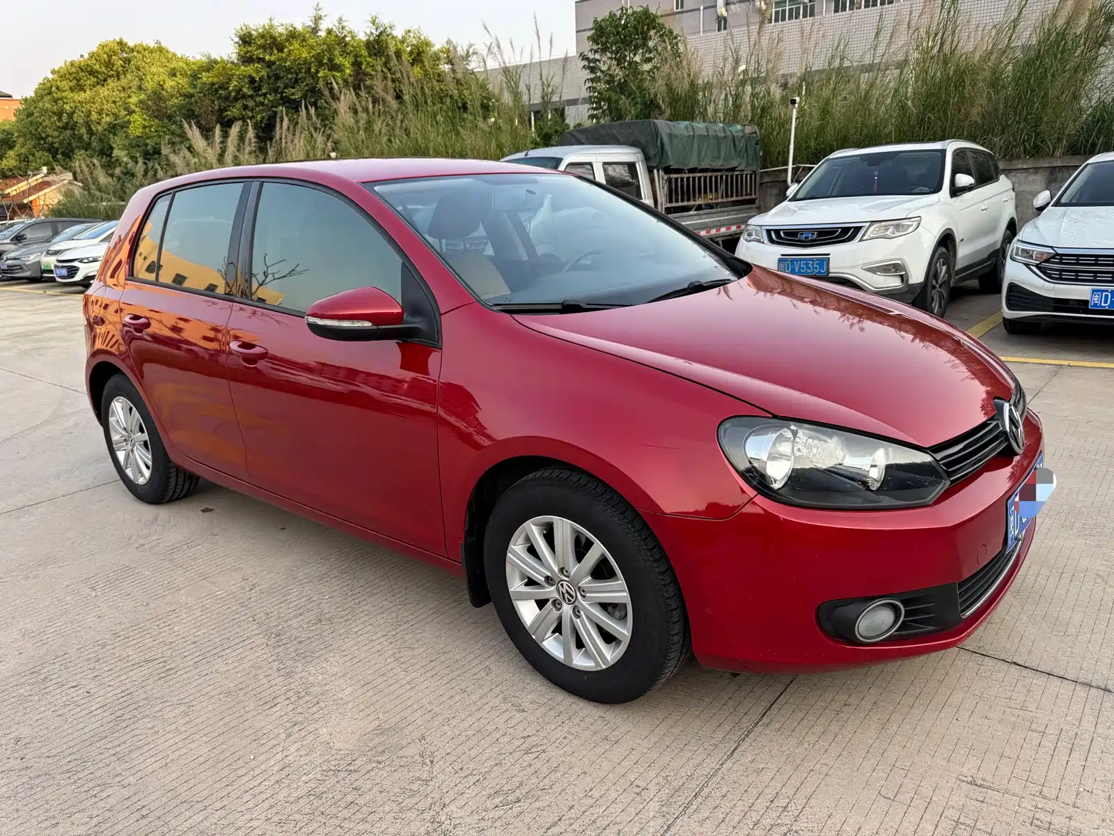 Фото 3 - Volkswagen Golf