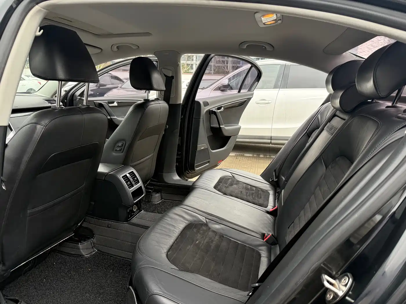 Volkswagen Magotan 2015 2.0TSI Luxury фото 7
