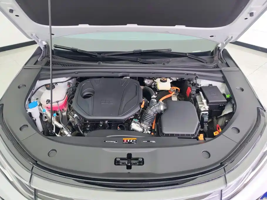 Geely Galaxy Galaxy A7 2025 2025 EM-i 150km Premium Edition
